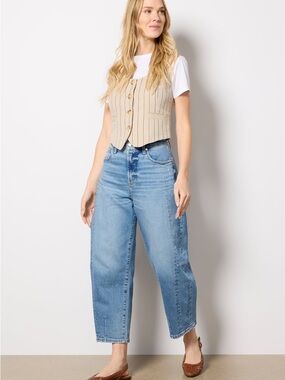 pistola NWT Eli Bowed Leg High Rise Arched Jean in Rhythm Vintage 28